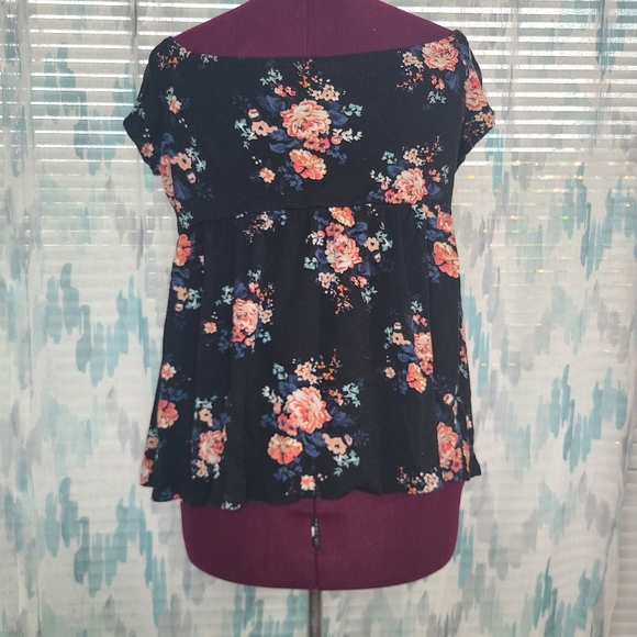 Torrid - Off shoulder babydoll top - Picture 4 of 7